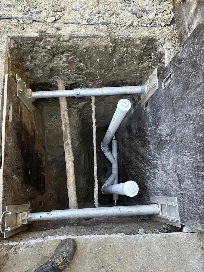 Experienced plumber completing Drain Cleaning work in Melbourne Beach